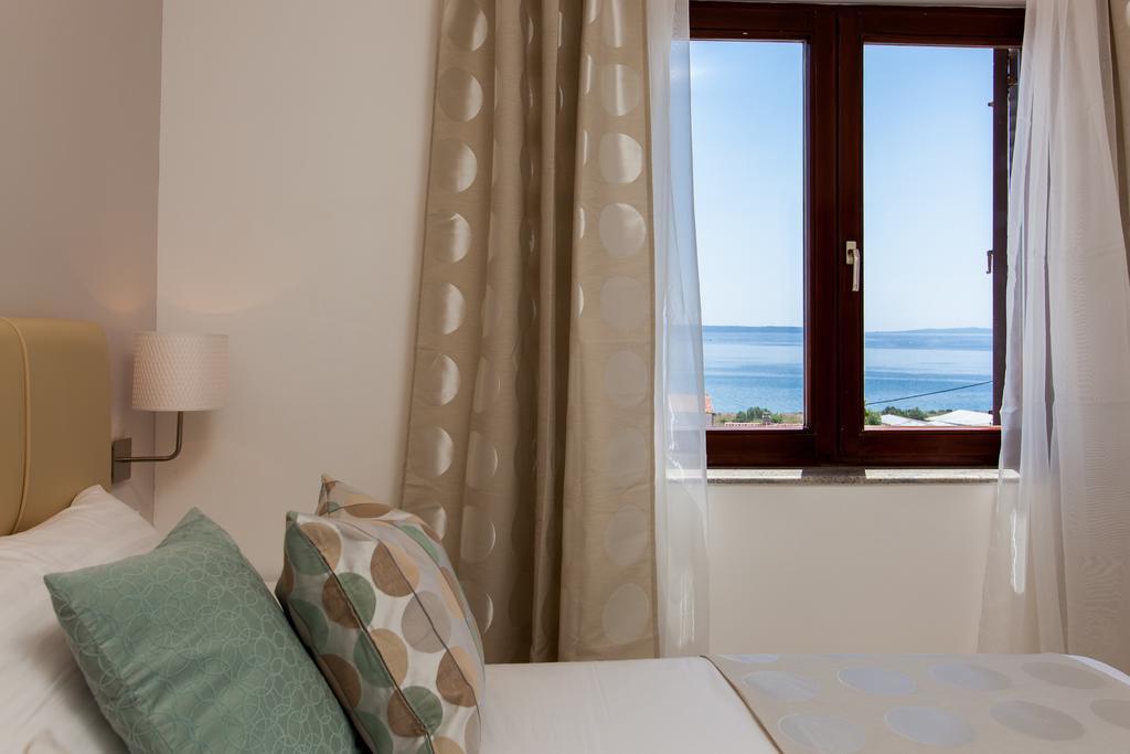 Villa Sea Breeze Split Room photo