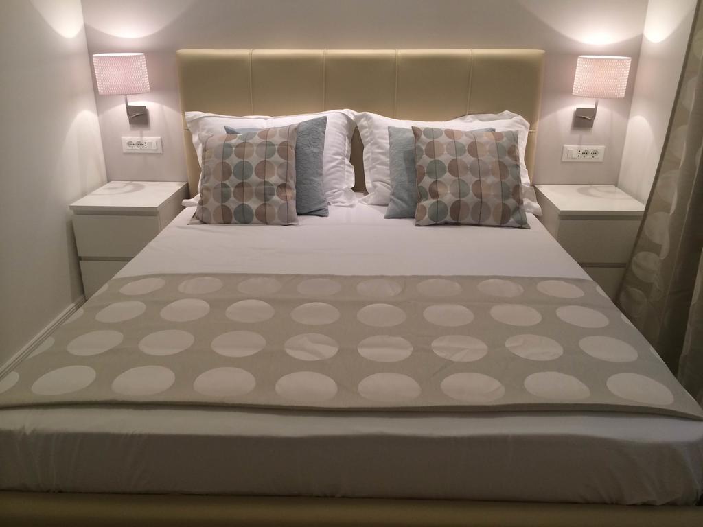 Villa Sea Breeze Split Room photo