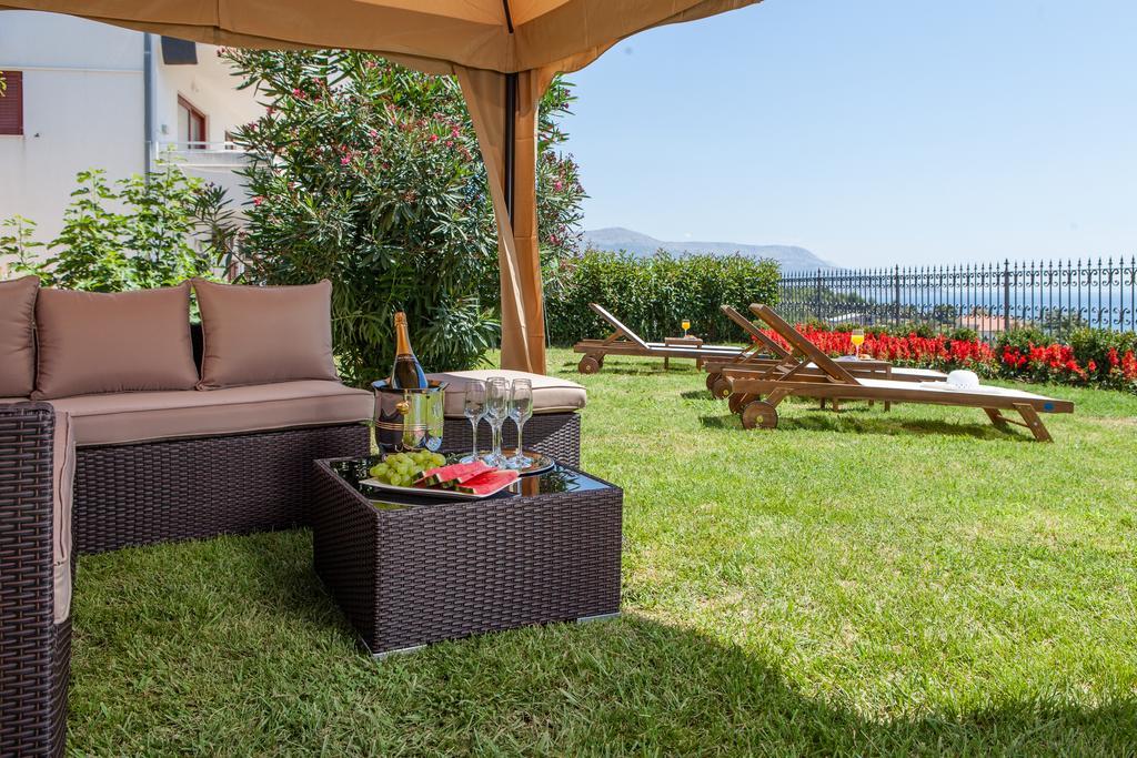Villa Sea Breeze Split Exterior photo