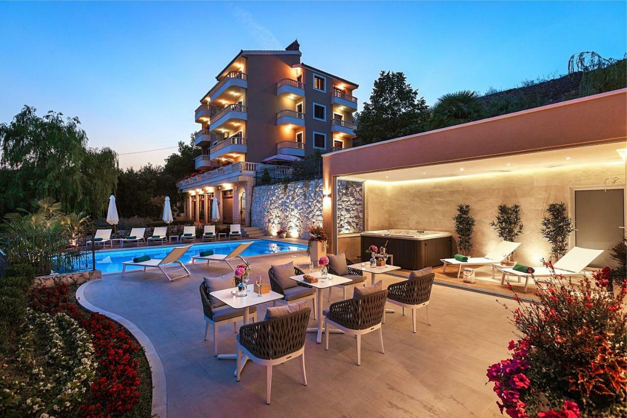 Villa Sea Breeze Split Exterior photo
