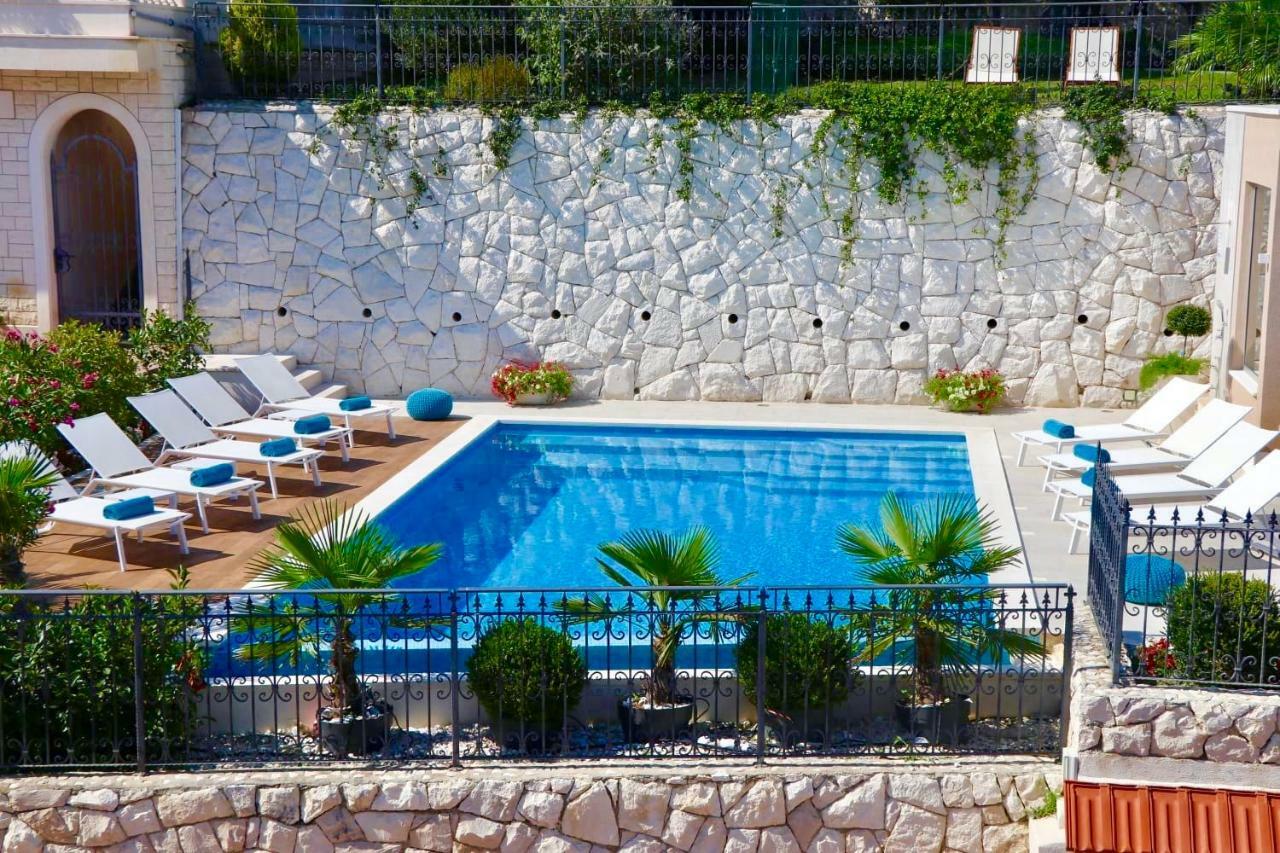 Villa Sea Breeze Split Exterior photo